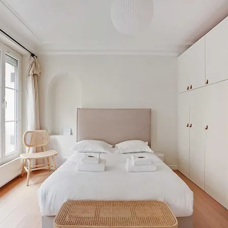 Authentic - 3br-8p - Clignancourt *