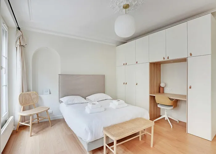 Authentic - 3br-8p - Clignancourt Paris